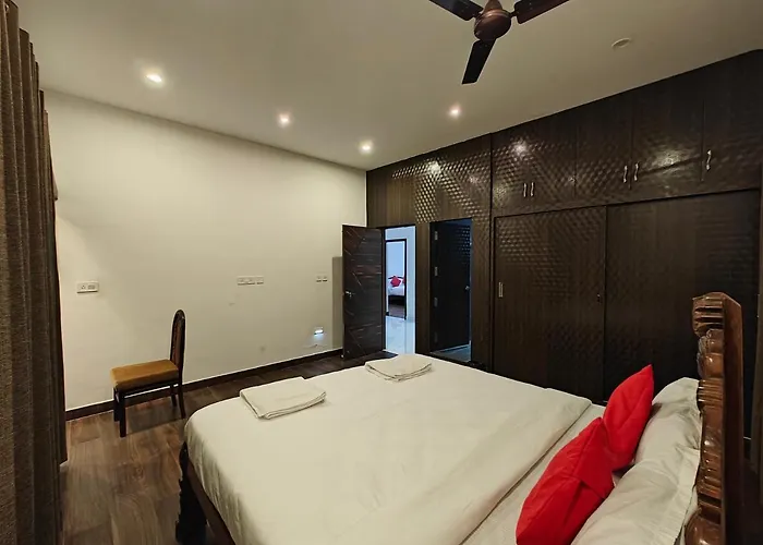 Beautiful 4Bhk Duplex Villa