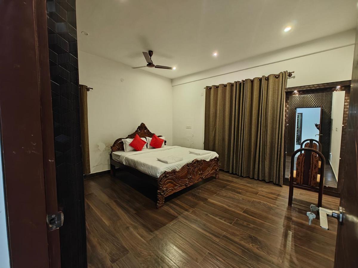 Holiday home Beautiful 4bhk Duplex *